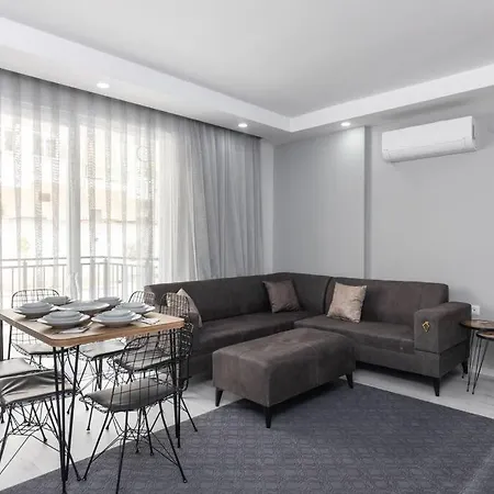 Apartment 3-sehir Merkezinde Bueyuek 3 Yatak Odasi *