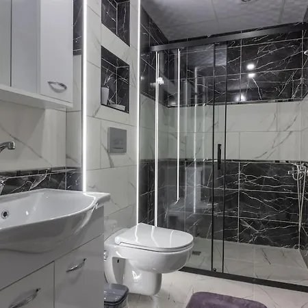 Apartment 3-sehir Merkezinde Bueyuek 3 Yatak Odasi