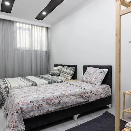 3-sehir Merkezinde Bueyuek 3 Yatak Odasi Lejlighed Antalya