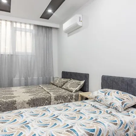 3-sehir Merkezinde Bueyuek 3 Yatak Odasi *